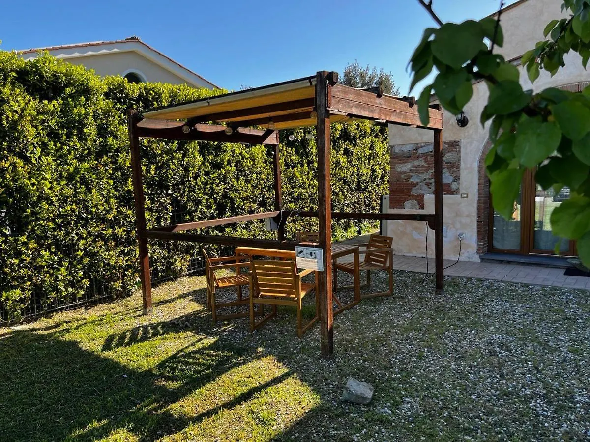 Green House Accommodation Cascina